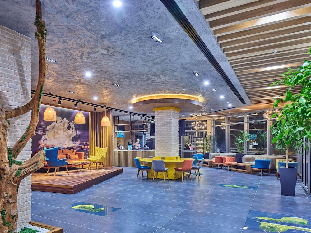 Ibis Istanbul Airport — 4-Star Luxury Hotel in Istanbul, Turkey