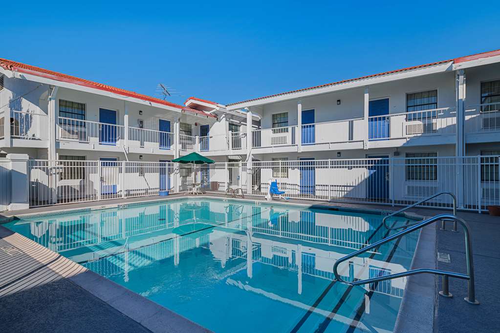 Motel 6 Grand Prairie TX Interstate 30 - photo 6