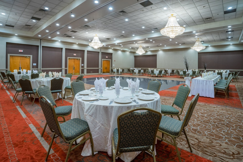 Holiday Inn Harrisburg Hershey Area I 81 by IHG - photo 36