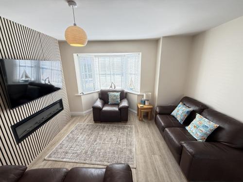 Admirals Cottage Part of the The Bay Filey Holiday Village with pool gym and direct beach access pub restaurant tennis and meadows walks