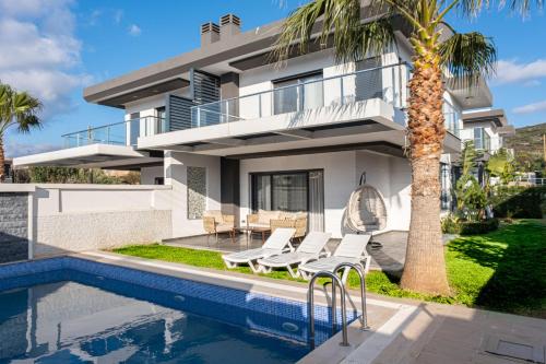 Çeşme lüks huzurlu yeni villa — 4-Star Luxury Hotel in Cesme, Turkey