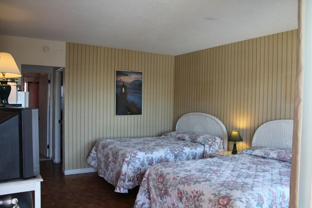 Beach Colony Motel - photo 8