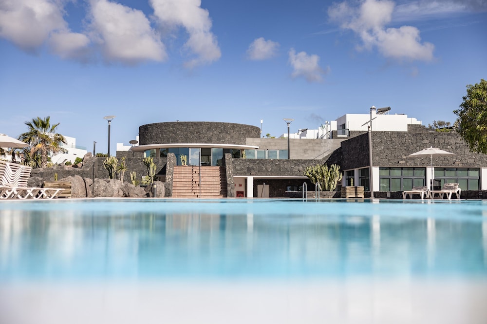 Caybeach Papagayos in Playa Blanca, Spain