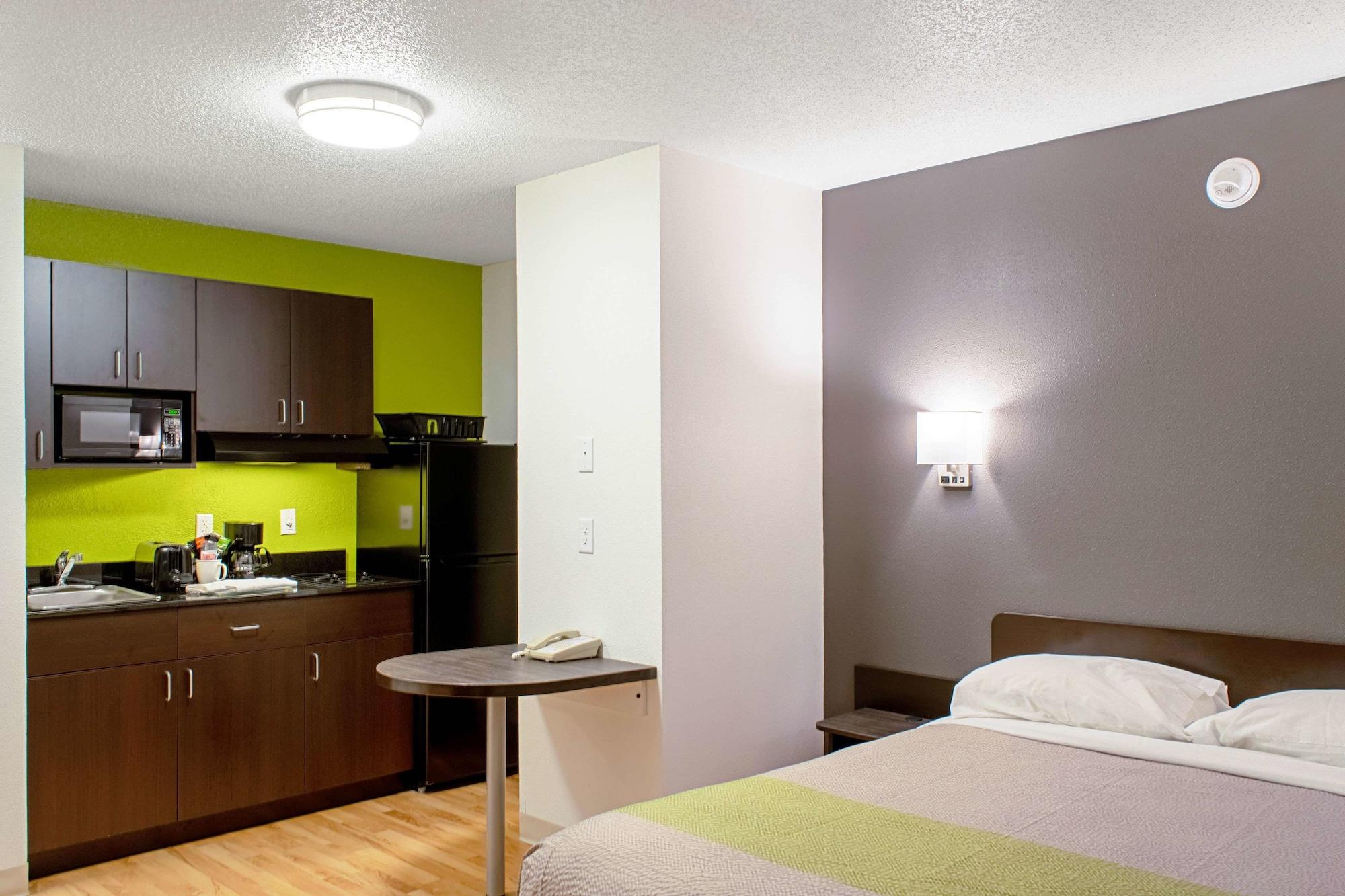 Welcome Suites Springdale - photo 8