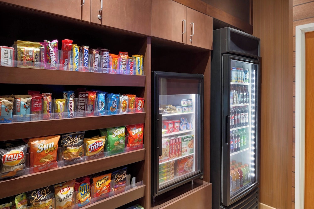 Fairfield Inn & Suites Youngstown Boardman Poland - photo 21