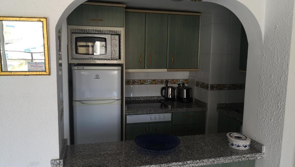 Skol 408A 2 Bedrooms Duplex with Sea Views — 4-Star Luxury Hotel in Marbella, Spain