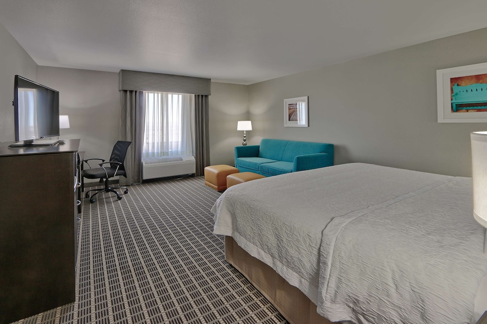 Hampton Inn & Suites Albuquerque Airport - photo 7