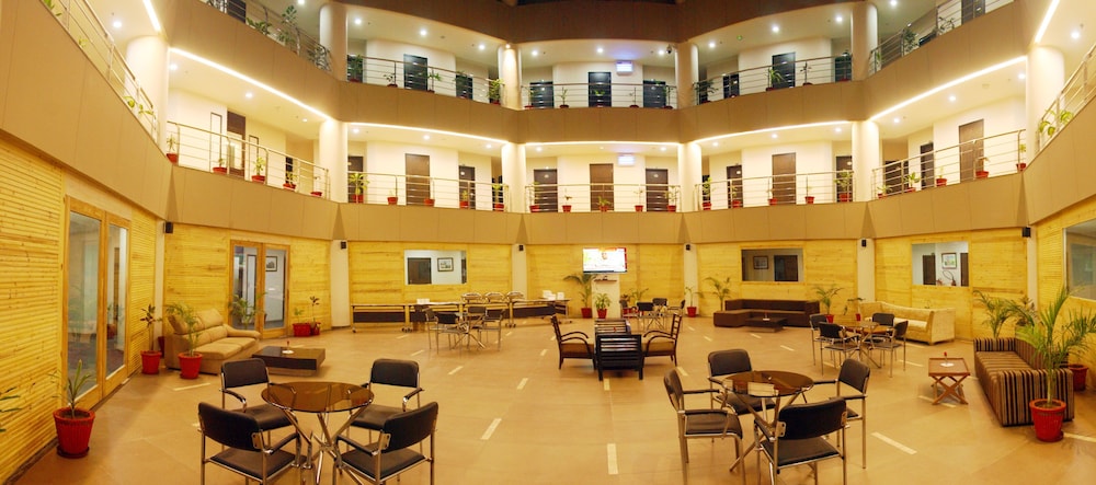 Fairvacanze Inns & Suites — Alipur — photo 3