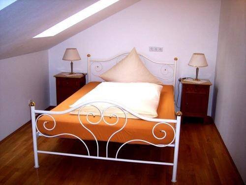 Gasthof zum verkauften Großvater in Solnhofen, Germany