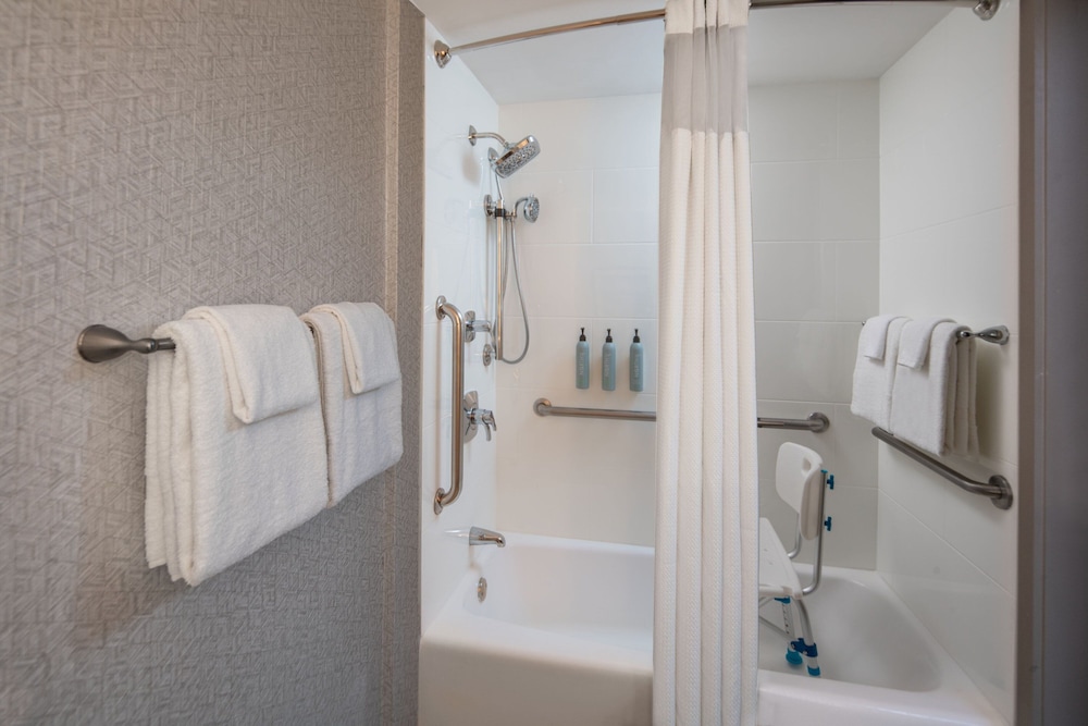 Courtyard Miami in Coral Gables by Marriott - photo 17