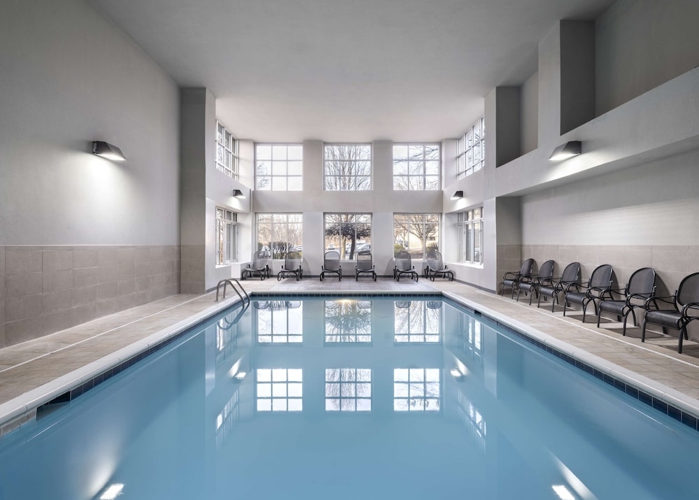 Homewood Suites by Hilton Columbus Airport - photo 30