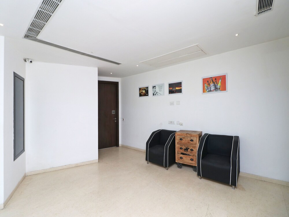 Oyo 12346 Siris Inn — Gurgaon — photo 2