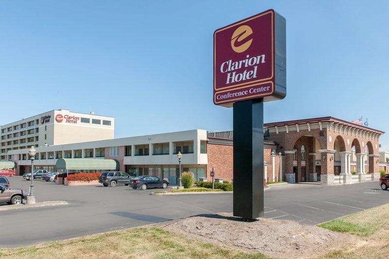 Clarion Hotel And Conference Center in Columbus, United States