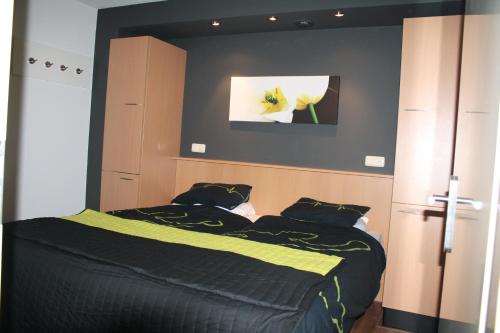 Ster Appartement Aphrodite Met Eigen Keuken Zonnig Terras Verwarmd Zwembad Nabij Dorp Duinen En Strand — 4-Star Luxury Hotel in Hollum, Netherlands