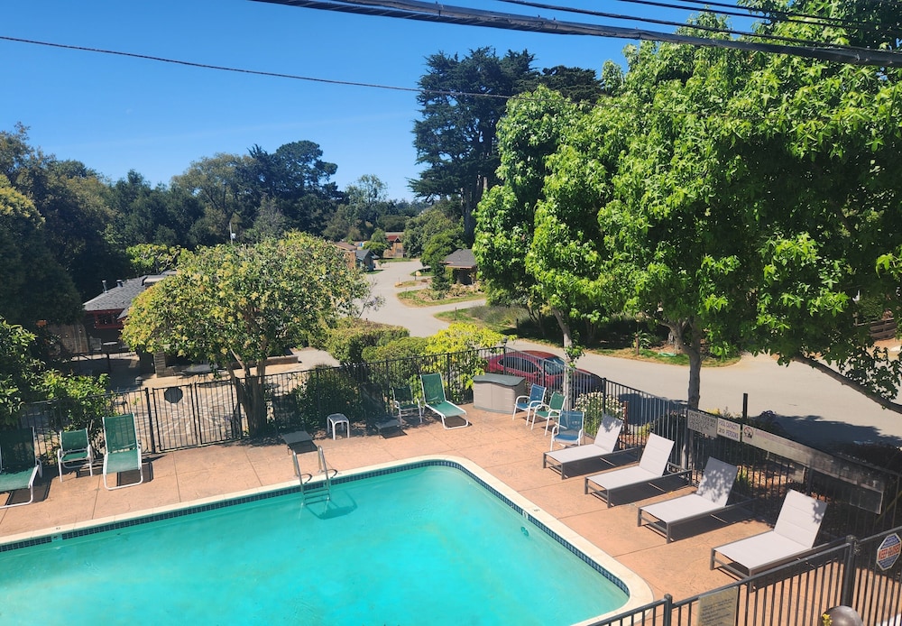 Carmel River Inn & Cottages - photo 53