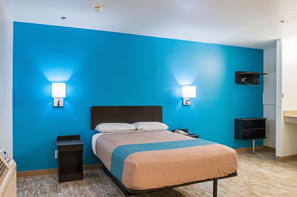 Motel 6 Bay Saint Louis MS - photo 11