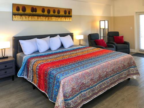 TriLuxe Inn & Studios — 4-Star Luxury Hotel in Fort Myers, United States