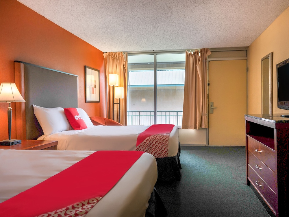 Travelodge by Wyndham Henderson - photo 12