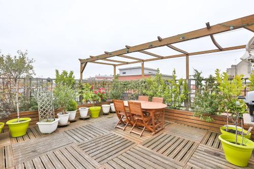Grand Penthouse Parisien Pour 10 Personnes — Pierrefitte Sur Seine