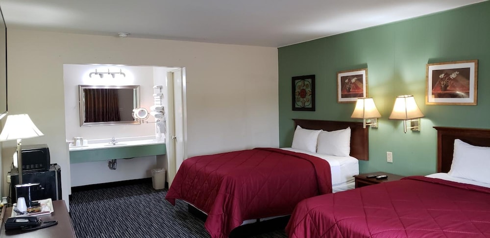 Super 7 Motel Sedalia - photo 16