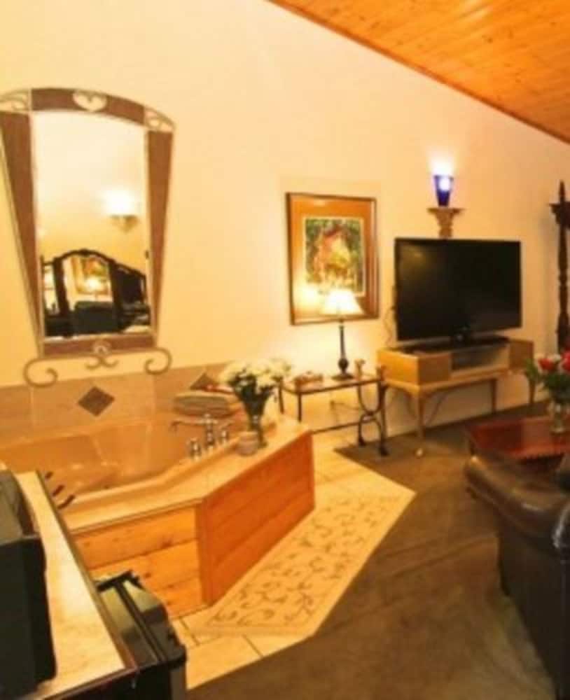 Echo Canyon Spa Resort - photo 77