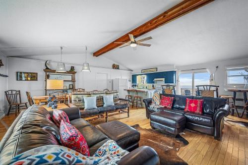 Talking Leaves Cottage on the Brow in Mentone — 4-Star Luxury Hotel in Mentone, United States