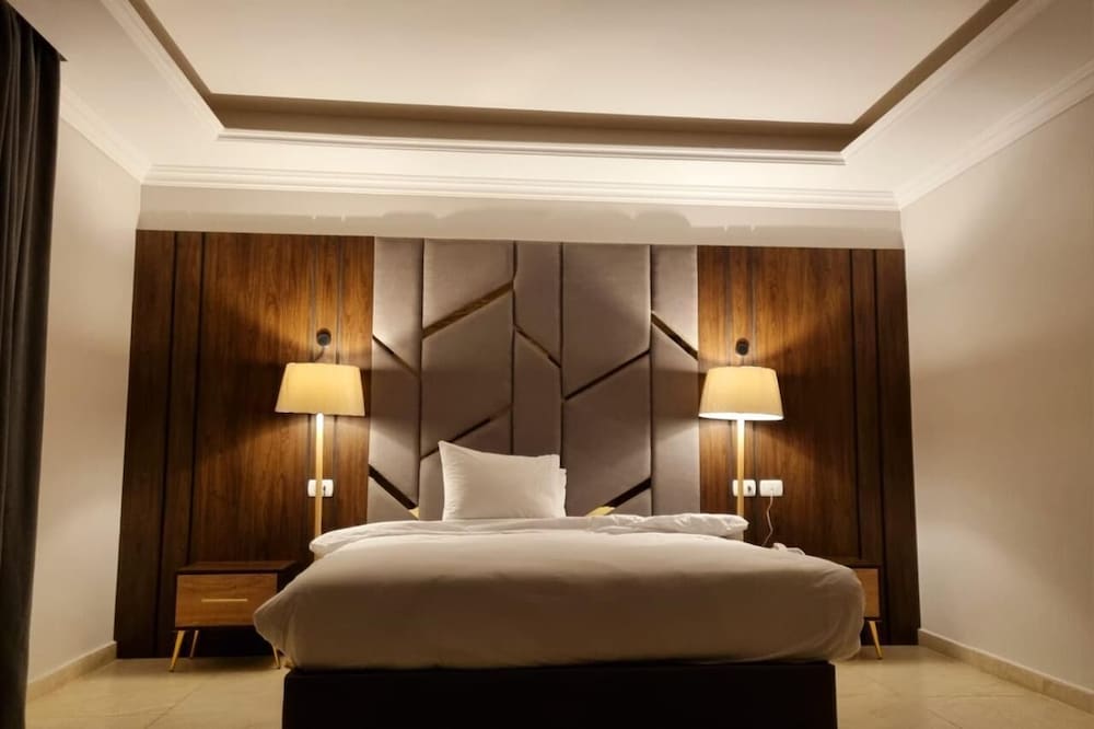 Grand Plaza Hotel — 4-Star Luxury Hotel in Giza, Egypt