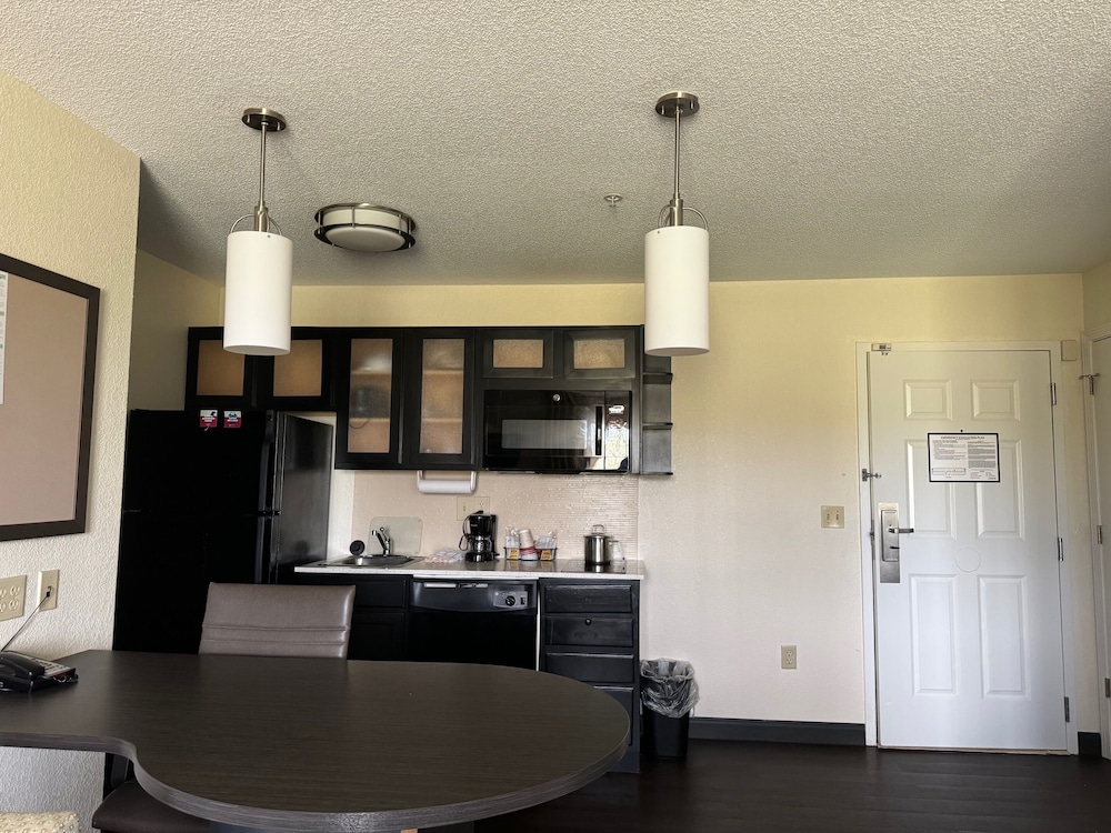 Candlewood Suites Olive Branch Memphis Area - photo 9