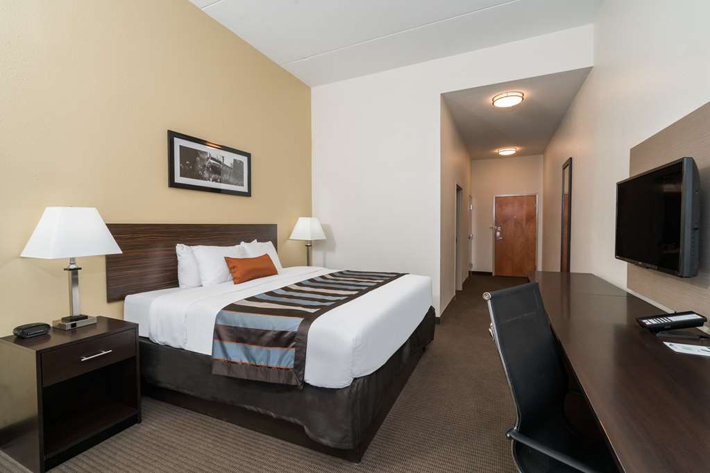 Wingate by Wyndham Bowling Green - photo 15