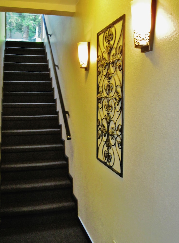 The North Shore Inn - photo 96