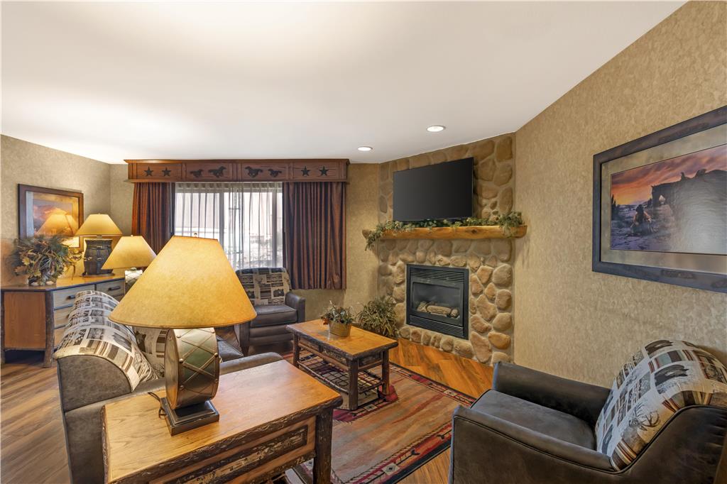 Best Western Plus Kelly Inn & Suites - photo 44