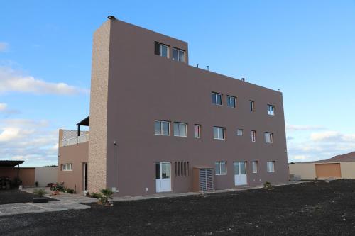 Lafayette Alojamentos — 4-Star Luxury Hotel in Espargos, Cape Verde