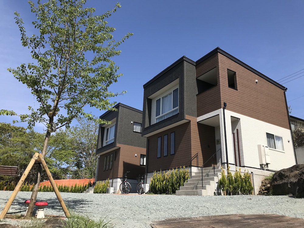 Sakura Fuji in Fujikawaguchiko, Japan