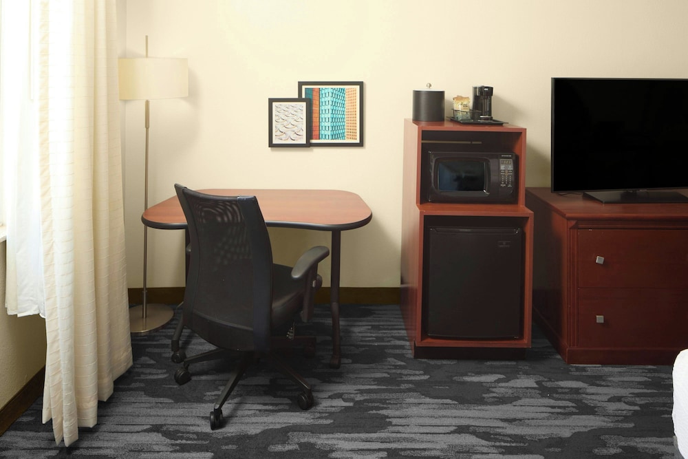 Fairfield Inn & Suites by Marriott Lumberton - photo 14