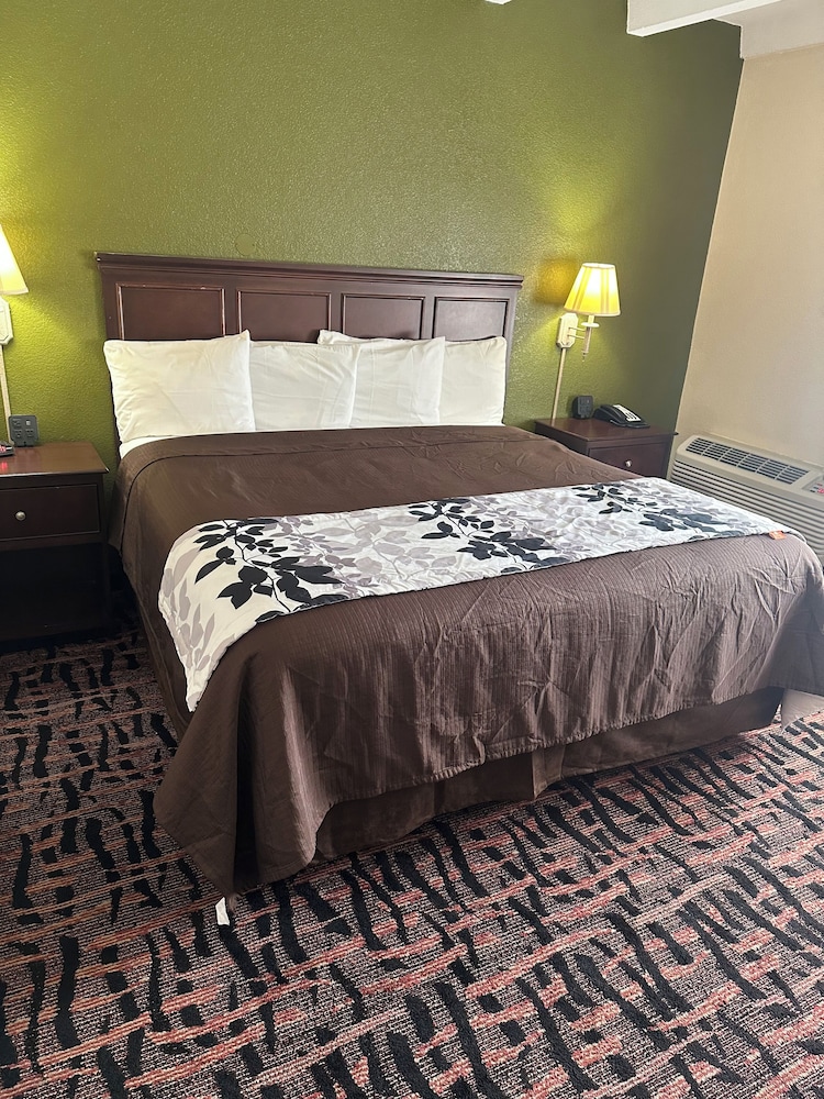 Rodeway Inn Zanesville OH - photo 9