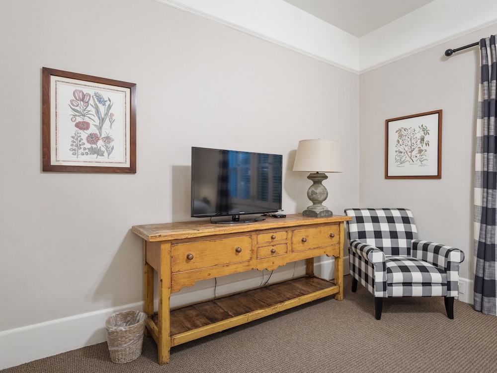 The Upham Hotel - photo 29
