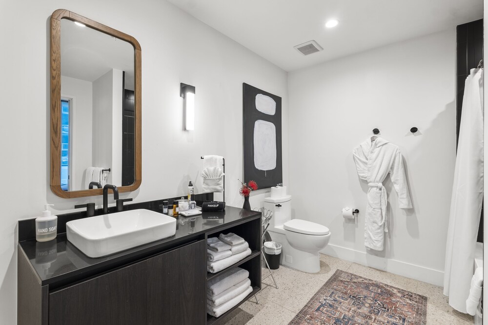 Austin Condo Hotel - photo 774
