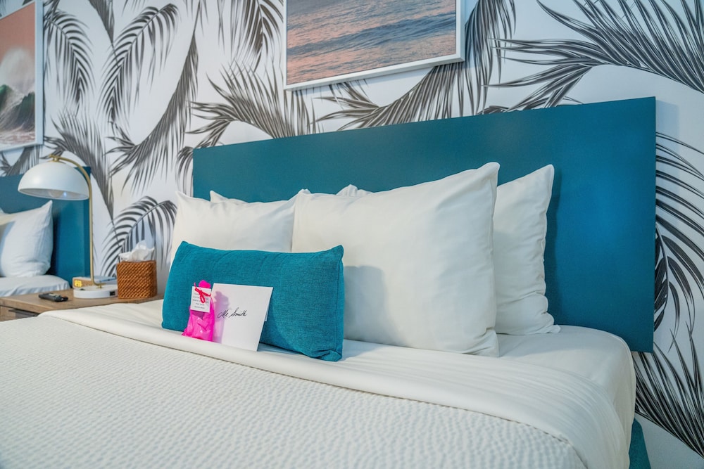 Santa Monica Hotel - photo 33