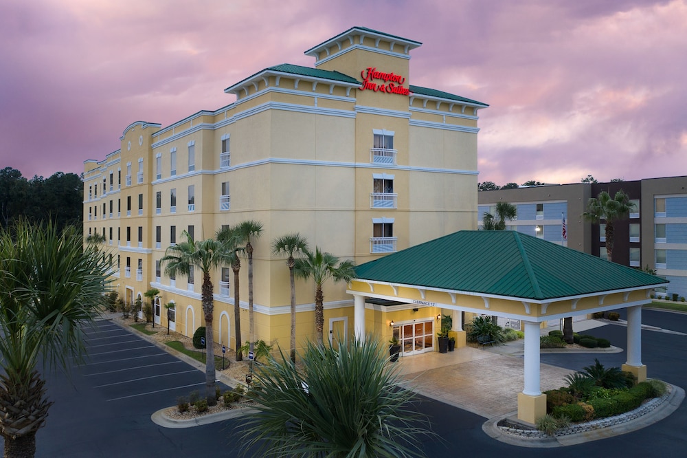 Hampton Inn & Suites Lake City - photo 33