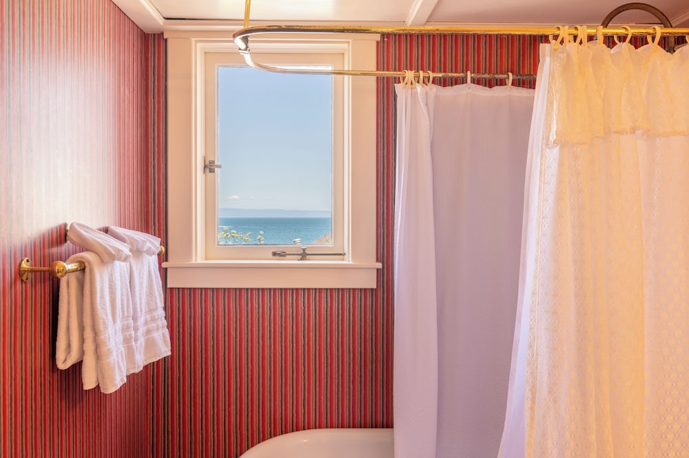 Martine Inn - photo 102