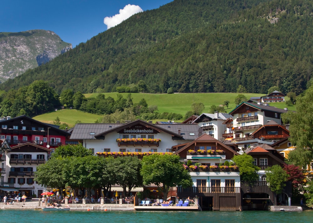Hotel Weisser Hirsch — 4-Star Luxury Hotel in Salzburg, Austria