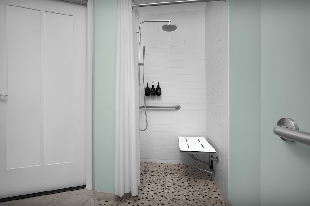 Hotel Indigo Jacksonville Deerwood Park by IHG - photo 19