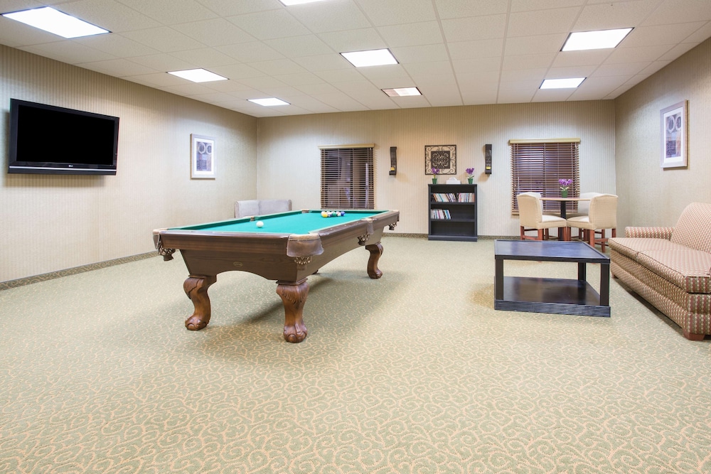 Hampton Inn Santa Rosa - photo 16