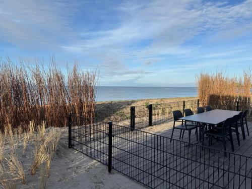 Enkhuizer Strand BeachHouse Panoramadeck mit Zaun Nr 415 — carbon neutral stay, Enkhuizen
