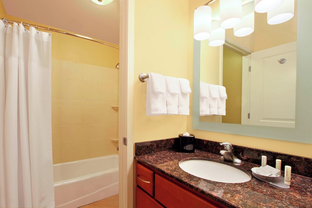 TownePlace Suites by Marriott St. George - photo 14