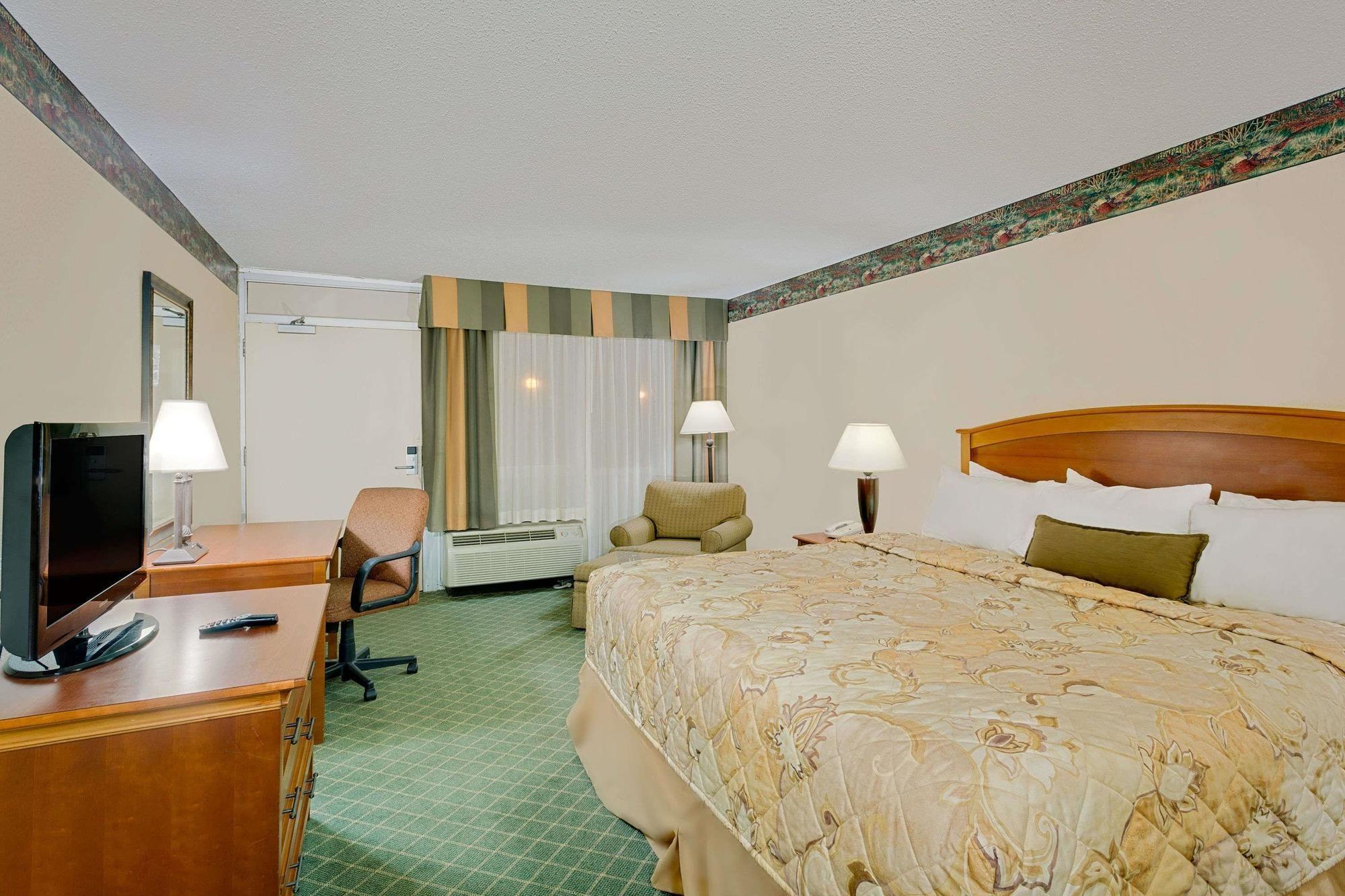 Ramada Mitchell Hotel and Conference Center - photo 14