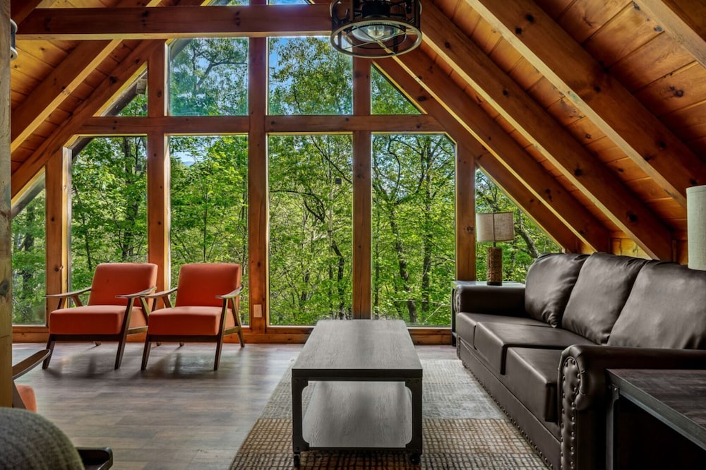 Mountain Majesty By Ghosal Luxury Lodging - photo 20