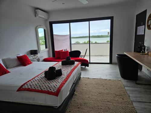 Vue Sur Mer — 4-Star Luxury Hotel in Noumea, New Caledonia