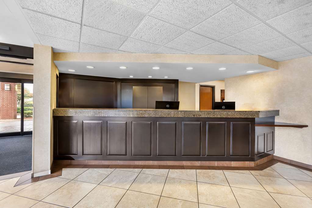 Sonesta Essential Houston Hobby Airport - photo 4