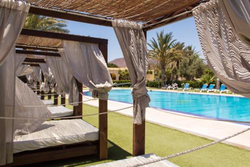 Complejo Turístico Los Escullos Cabo de Gata — 4-Star Luxury Hotel in Nijar, Spain